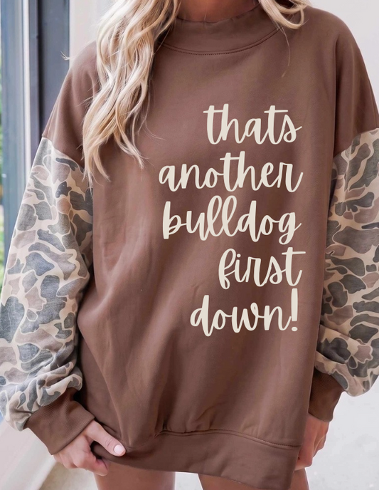 CAMO MOCK NECK SWEATSHIRT